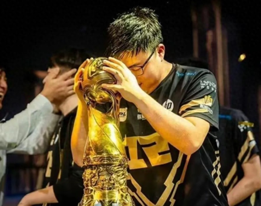 开云体育官网关于Uzi爆冷击败美国队，出色防守引爆全场！的信息